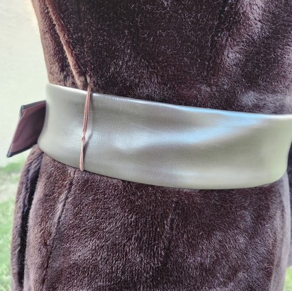 1970s Red Fox Fur Trimmed Coat with Belt - Picture 13 of 15